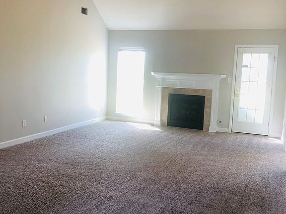 5th image of 3487 Essex Pl