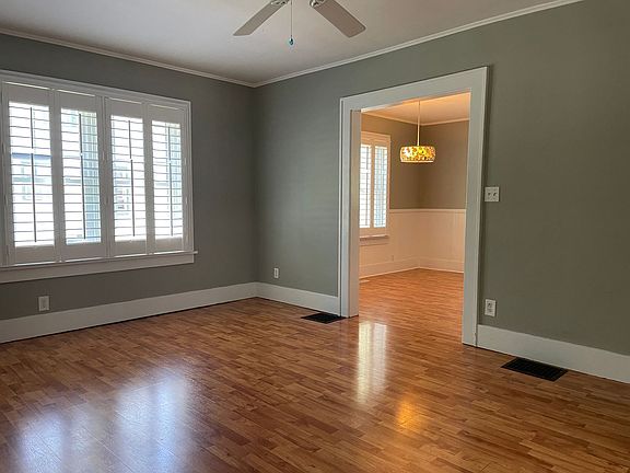 5th image of 9496 Maplewood Ave
