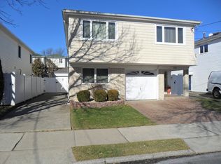 69 Forest St, Staten Island, NY 10314