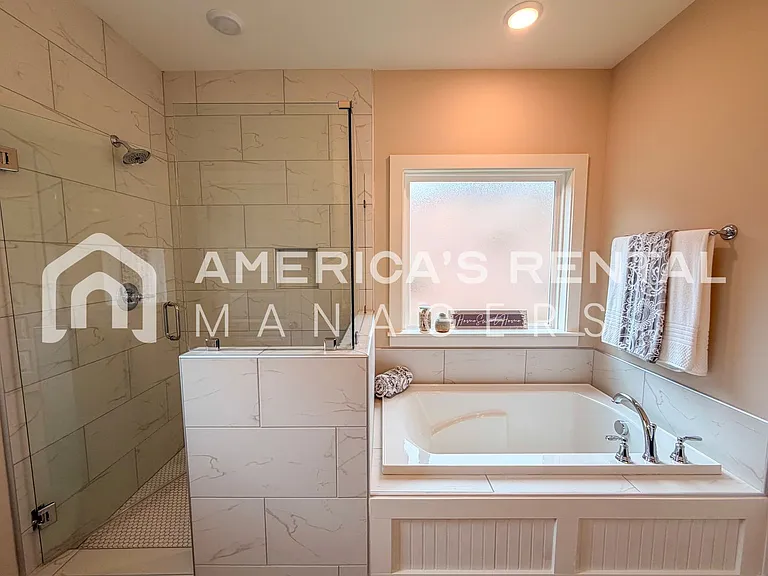 105 Atlantic Ln — Photo 12
