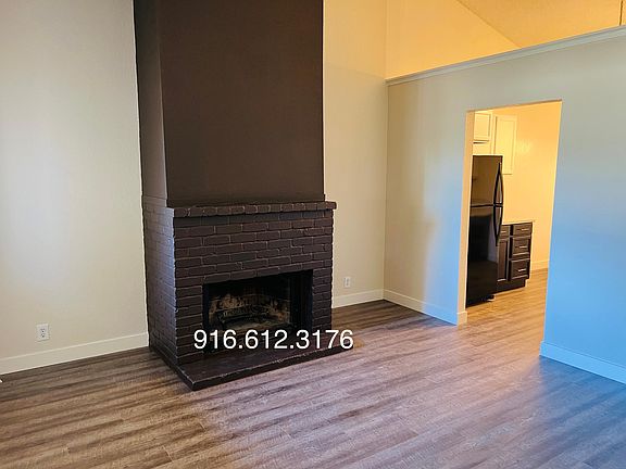 2nd image of 2823 Pepper Oaks Dr