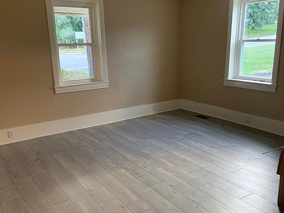 3rd image of 652 W Pitt St #1