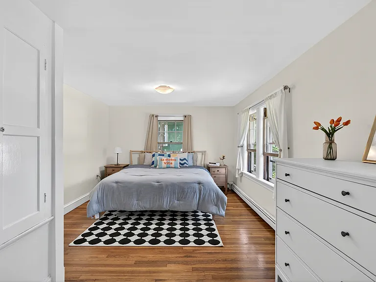 288 Auburndale Ave #2 — Photo 17