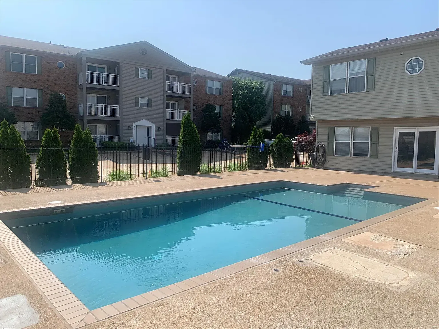 122 Samarra Estates Dr — Photo 3