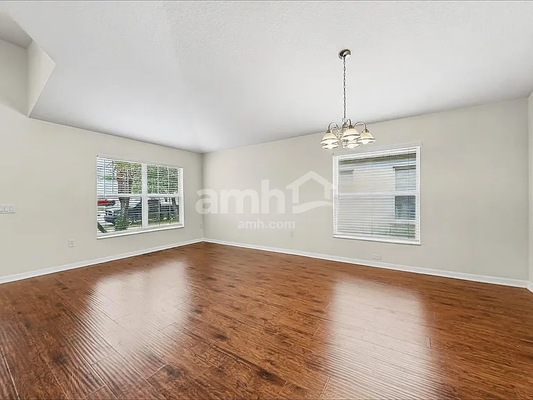 1002 Cristelle Jean Dr — Photo 6