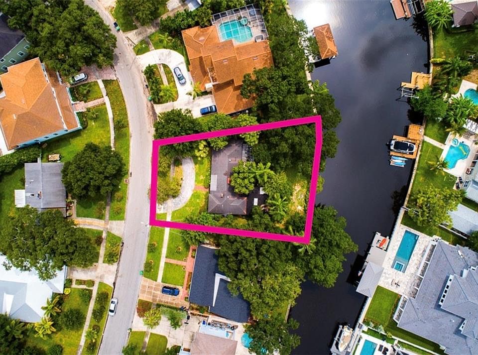 1st image of 658 Geneva Pl