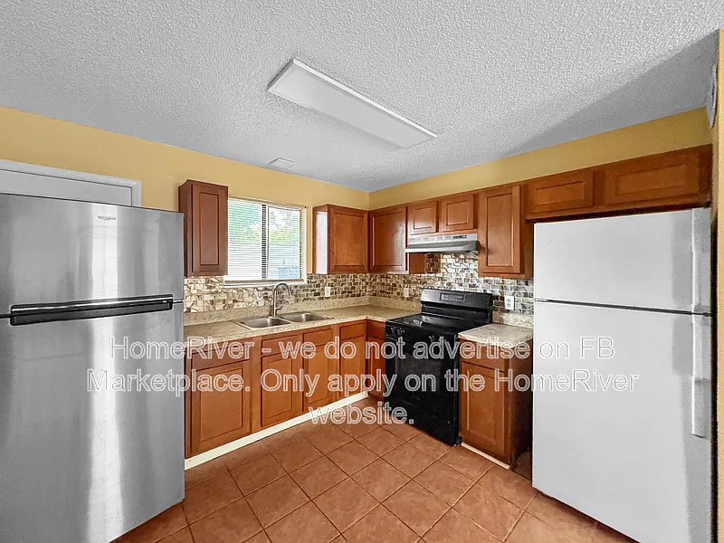 2 bed, 1.0 bath, 900 sqft, $1,200 — Photo 4