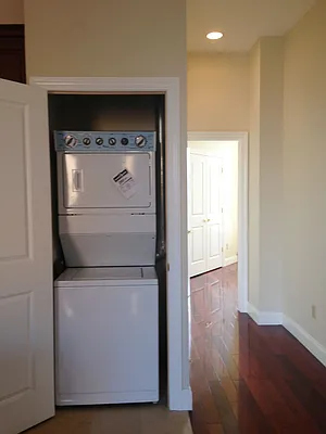 Rented by Sunrise Real Estate | media 52