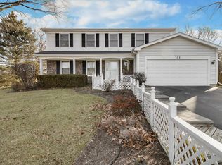 322 S Raddant Rd, Batavia, IL 60510