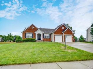 1239 Yankee Woods Dr, Dayton, OH 45458
