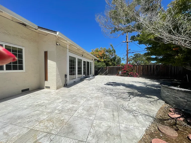 1150 Stafford Dr — Photo 44