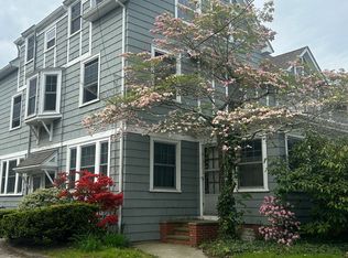 555 Lloyd Ave, Providence, RI 02906
