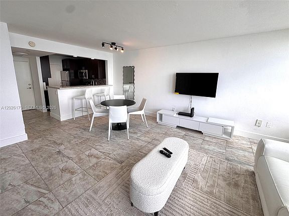 5th image of 2899 Collins Ave APT 1433