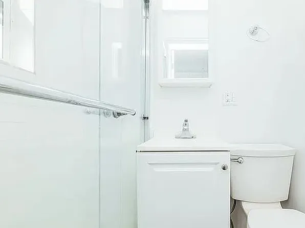 414 Onderdonk Avenue image 2 of 15