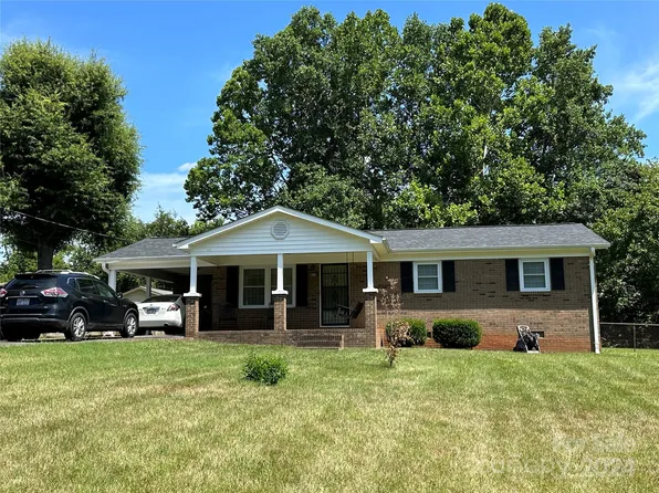 1854 Holland Dr, Conover, NC 28613