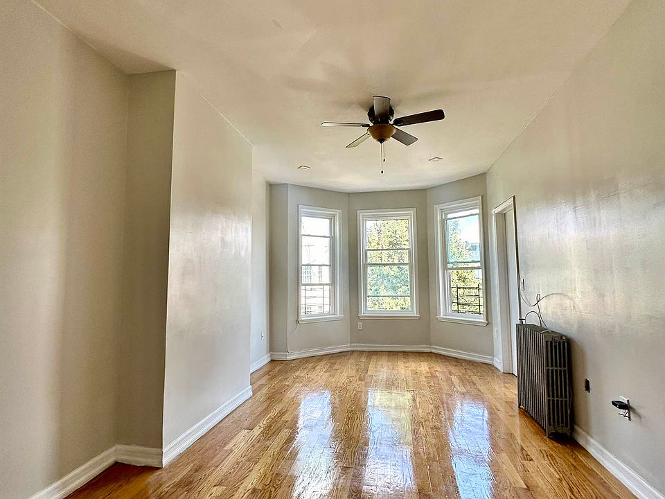 1st image of 223 Covert St #3