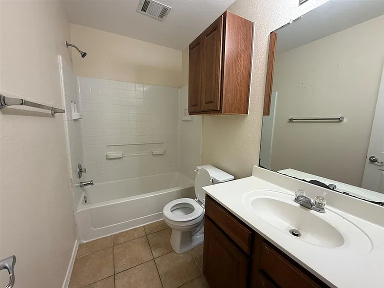 11606 Hereford St — Photo 14