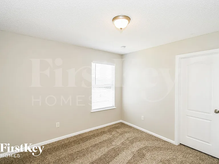 9634 Hazel Lake Dr — Photo 12