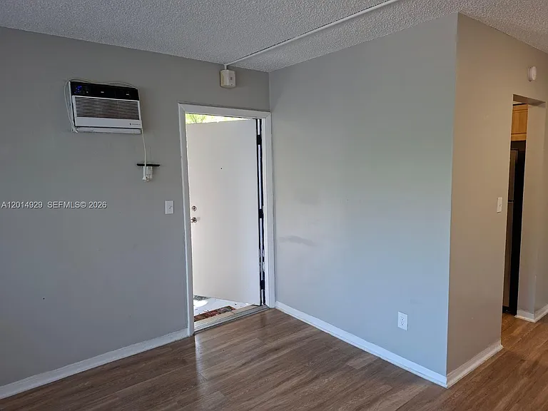 13025 Emerald Dr #251 — Photo 3