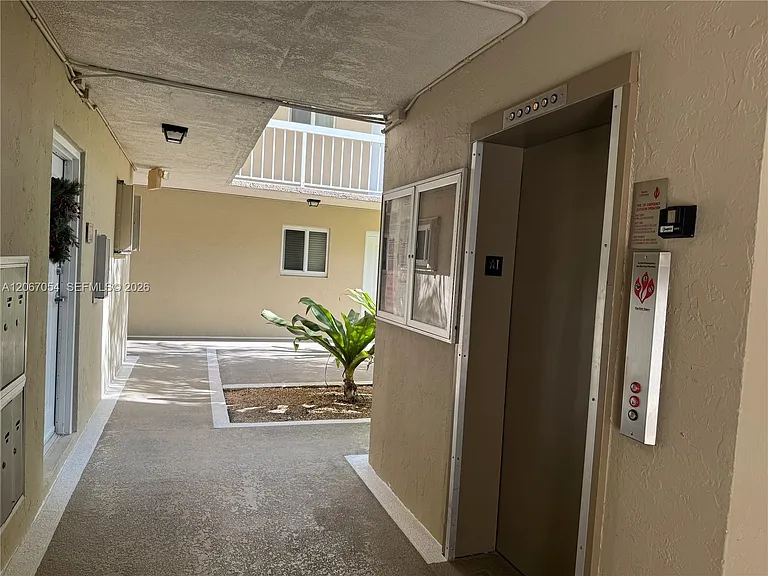 7703 Camino Real #A-106 — Photo 30