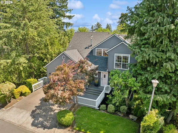 10556 SW Tualatin Dr, Tigard, OR 97224