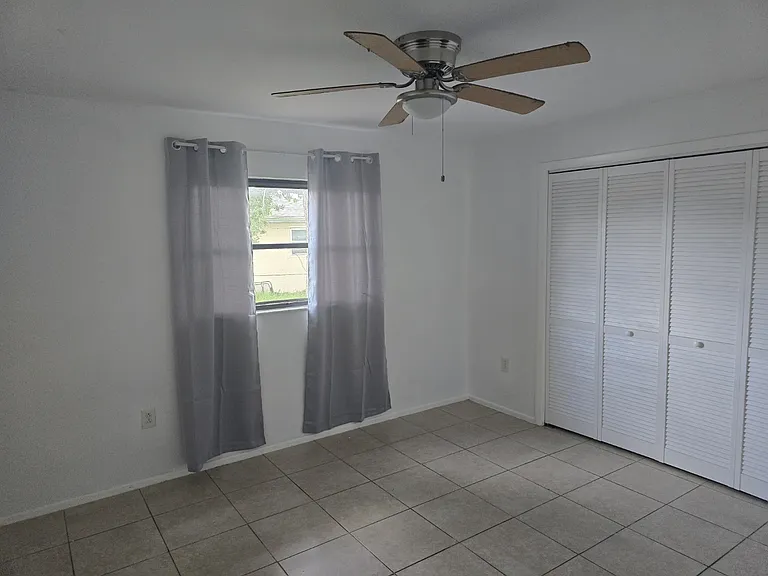 21498 Manatee Ave — Photo 12