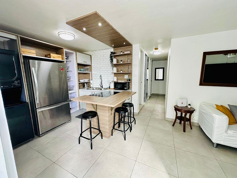 1st image of 8 Avenue Luis Vigoreaux #8A