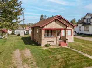 413 Blossom St, Iron River, MI --