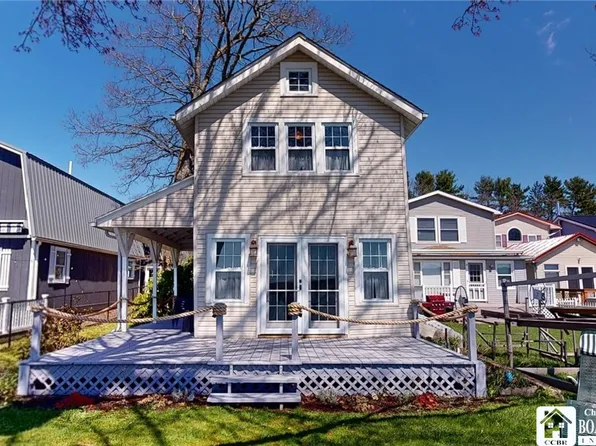 3547 Lake St, Jamestown, NY 14701