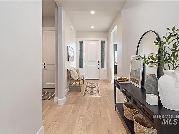 2nd image of 7355 Powell Pl