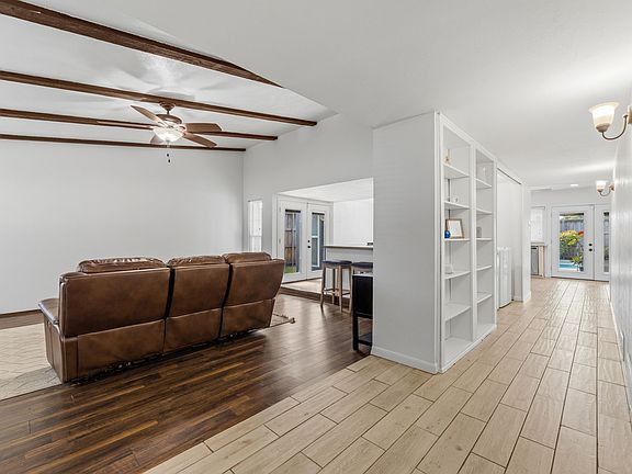 4th image of 2902 High Plateau Dr