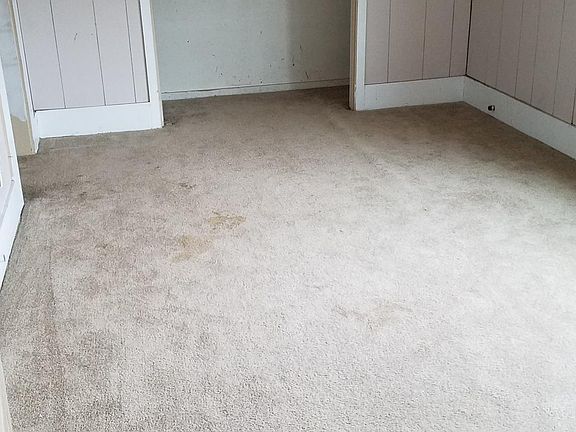 5th image of 1105 Slayden St