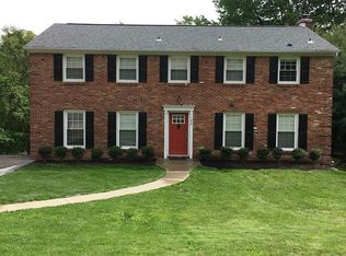 136 N Jamestown Rd, Coraopolis, PA 15108