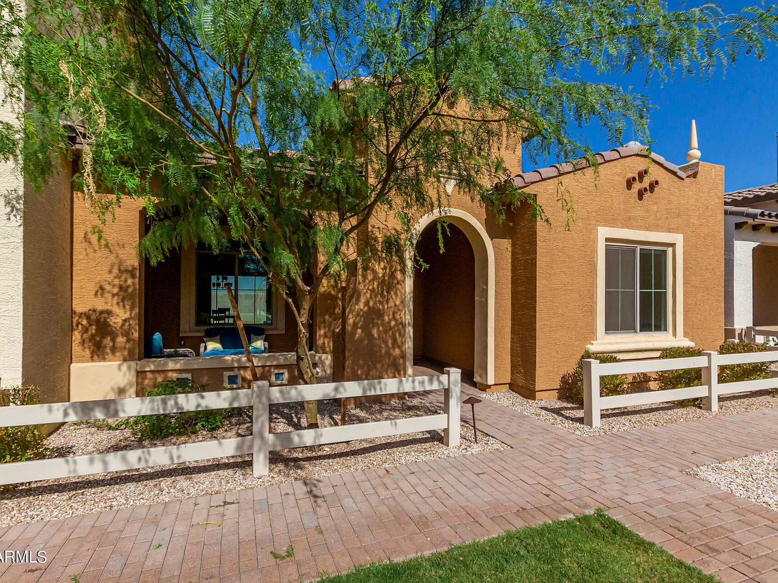 2 bed, 2.0 bath, 1232 sqft, $3,000 — Photo 1