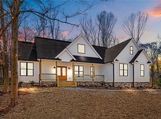 121 Lake Dr #6, Lexington, NC 27292