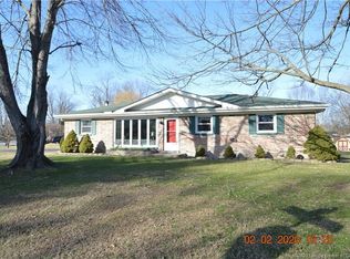 670 Ohio Ave, Sellersburg, IN 47172