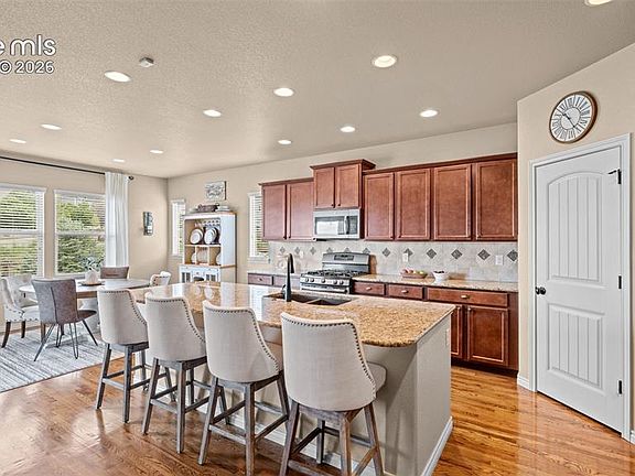 4th image of 6591 Myrtle Creek Dr