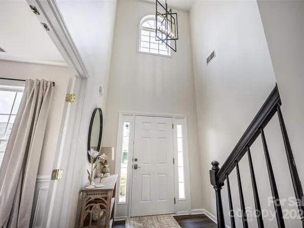 115 Morrocroft Ln, Mooresville, NC 28117