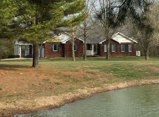 9802 N Panzier Ln, Ashley, IL 62808