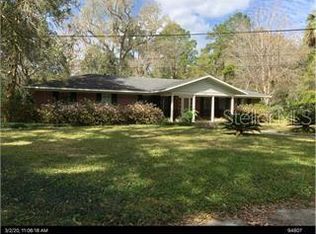 102 NE Barr Rd, Micanopy, FL 32667