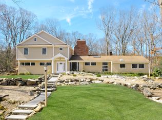 13 Carriage Rd, Cos Cob, CT 06807