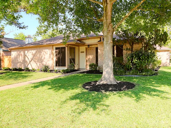 2nd image of 1902 Wingleaf Dr