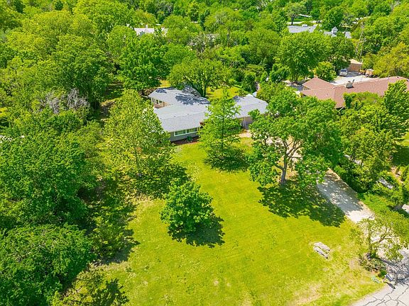 4th image of 19 N Cypress Dr