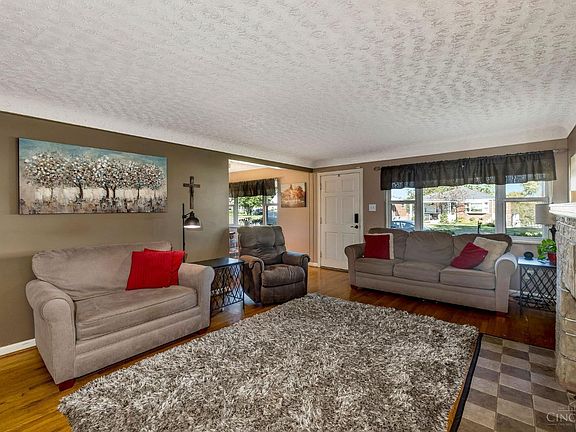 5th image of 5682 Lauderdale Dr