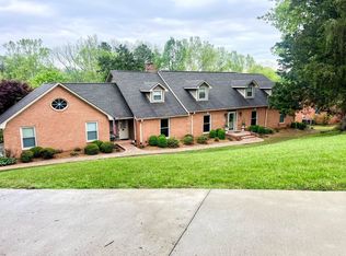 315 Westbury Ln, Florence, AL 35630