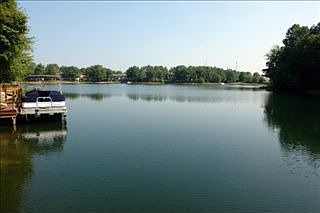 5th image of 46 Hickory Cove Ln
