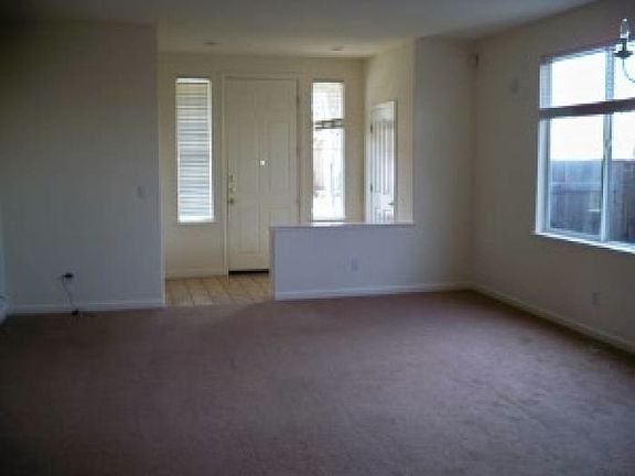 2nd image of 940 Baines St