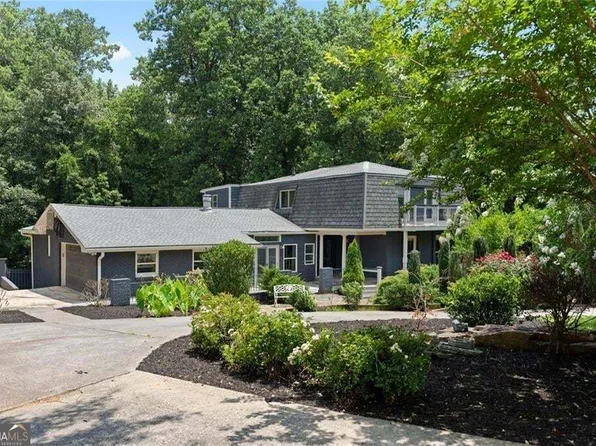 212 Kings Row NE, Marietta, GA 30067