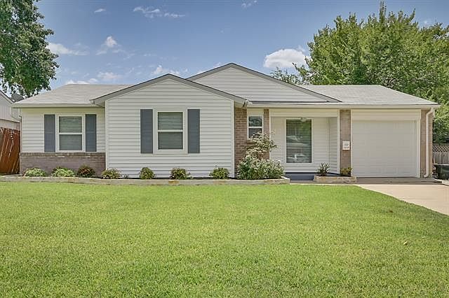1st image of 1418 Meadowcrest Dr