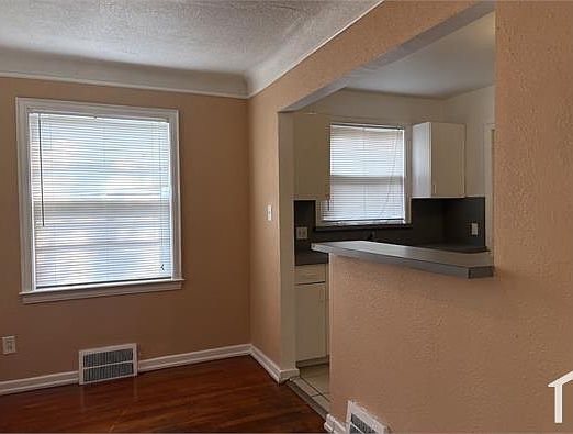 5th image of 13799 Wadsworth St